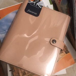 Filofax A5 color tan NEW!